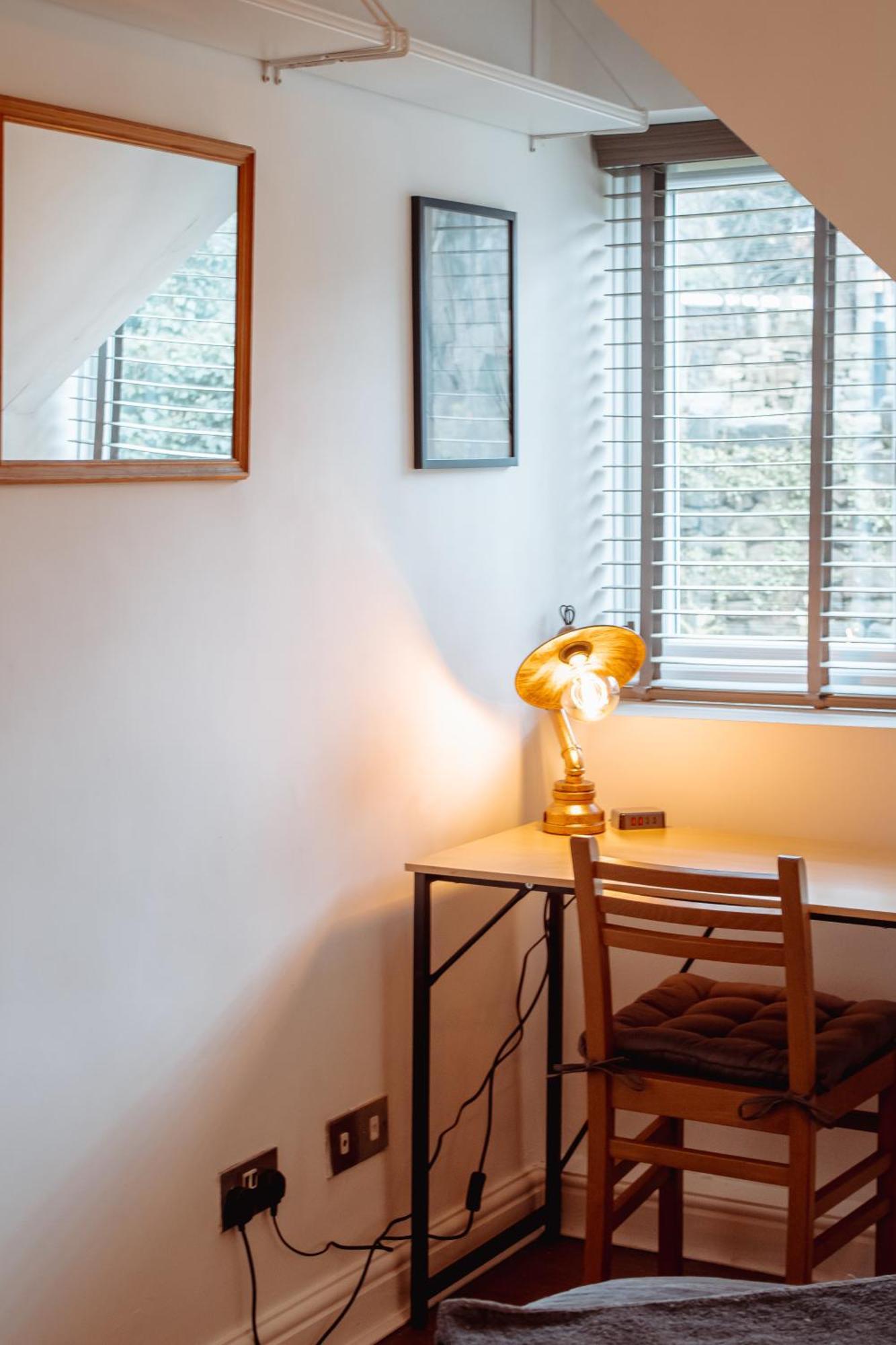 Spacious Flat With Free Parking Apartman Harrogate Kültér fotó
